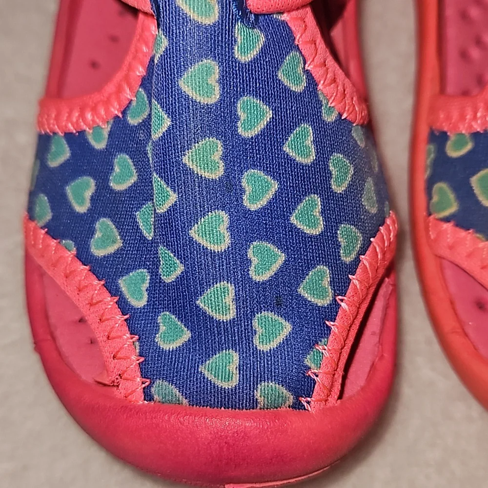 OshKosh | Toddler Pink Body Navy Teal Hearts Water Sandals Sz 5
